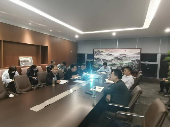 10.27市產(chǎn)業(yè)集團(tuán)黨委召開(kāi)理論學(xué)習(xí)中心組擴(kuò)大會(huì)傳達(dá)學(xué)習(xí)全省領(lǐng)導(dǎo)干部會(huì)議精神1649.png 10.27市產(chǎn)業(yè)集團(tuán)黨委召開(kāi)理論學(xué)習(xí)中心組擴(kuò)大會(huì)傳達(dá)學(xué)習(xí)全省領(lǐng)導(dǎo)干部會(huì)議精神1649.png